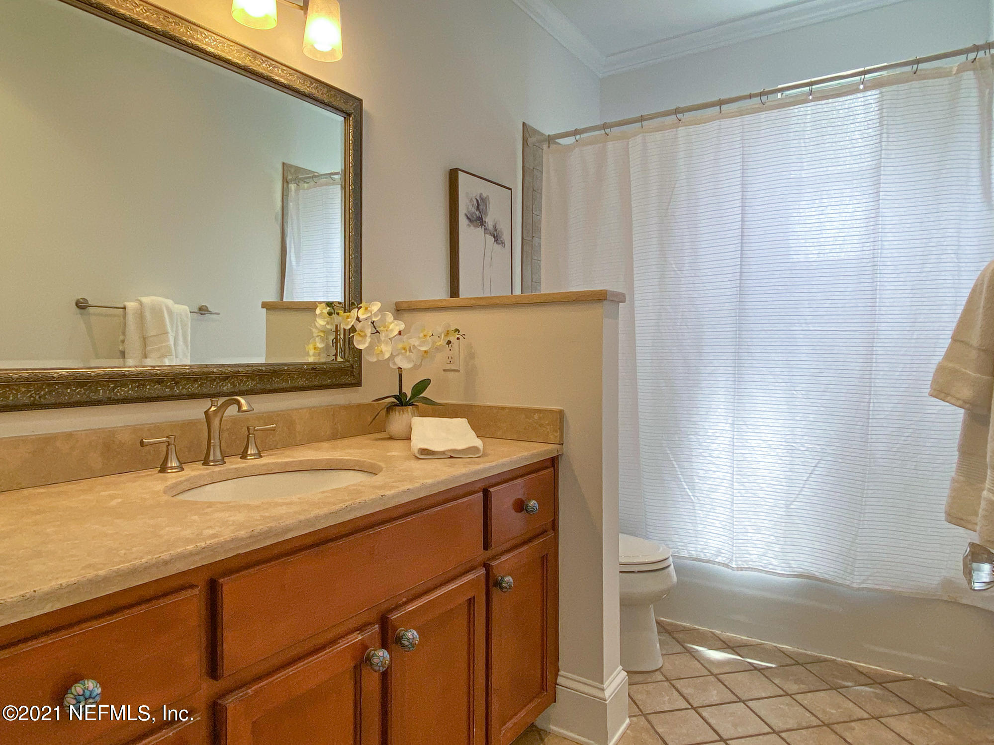 1230 River Oaks Road Jacksonville, FL 32207 - Photo 19 of 36 Bathroom