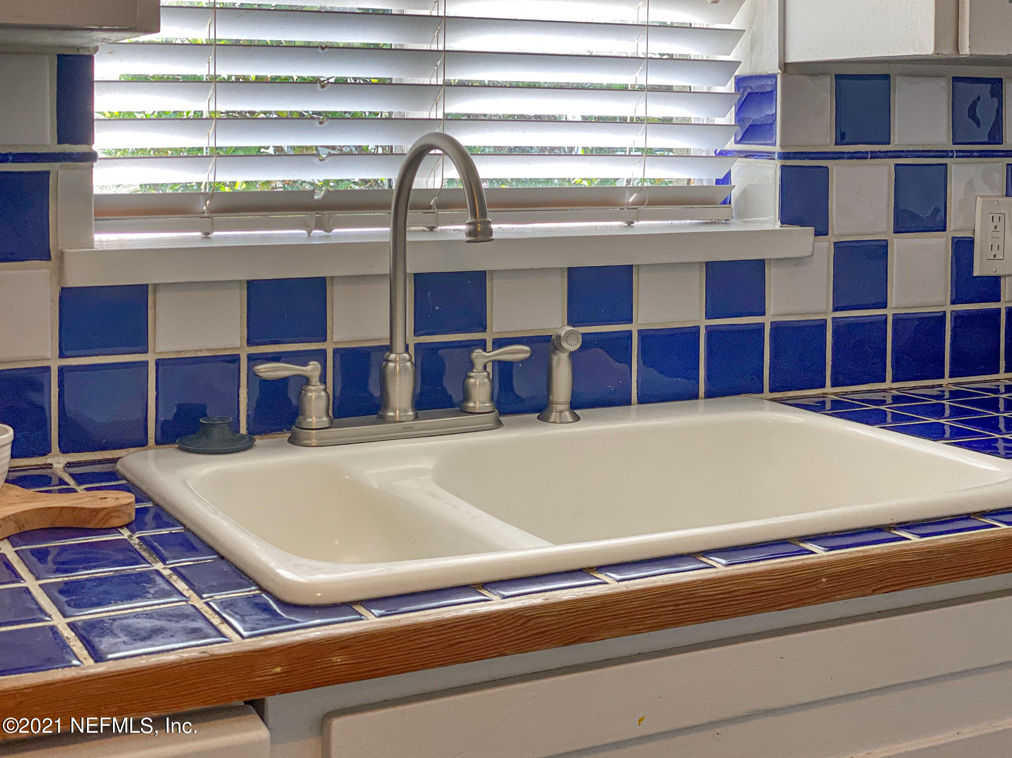 1230 River Oaks Road Jacksonville, FL 32207 - Photo 24 of 36 Kitchen