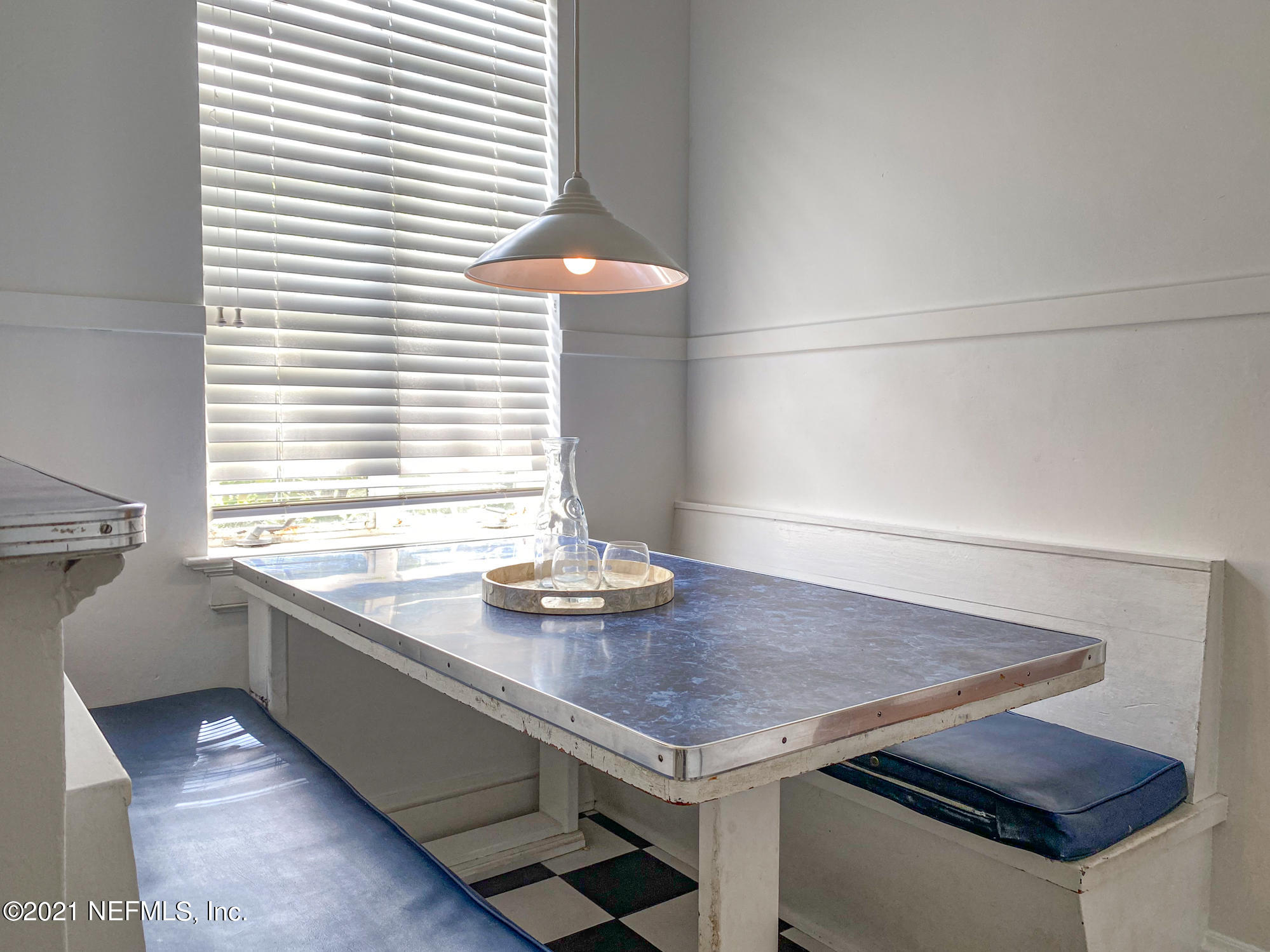 1230 River Oaks Road Jacksonville, FL 32207 - Photo 25 of 36 Kitchen banquette