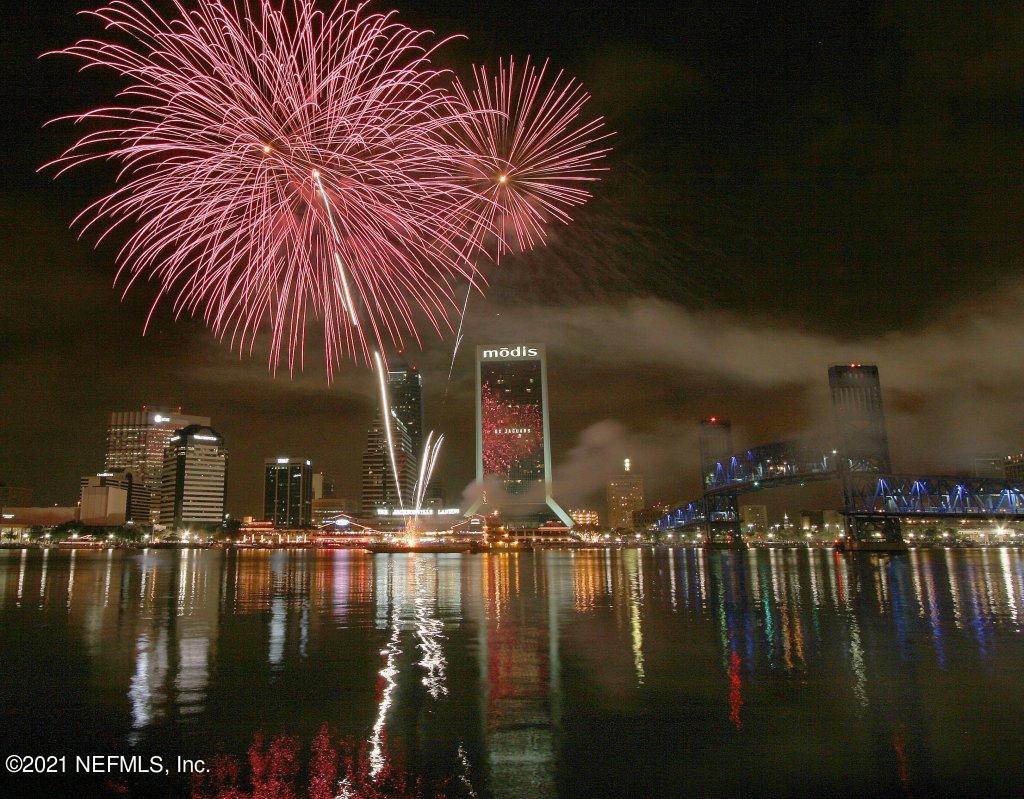 1230 River Oaks Road Jacksonville, FL 32207 - Photo 36 of 36 fireworks