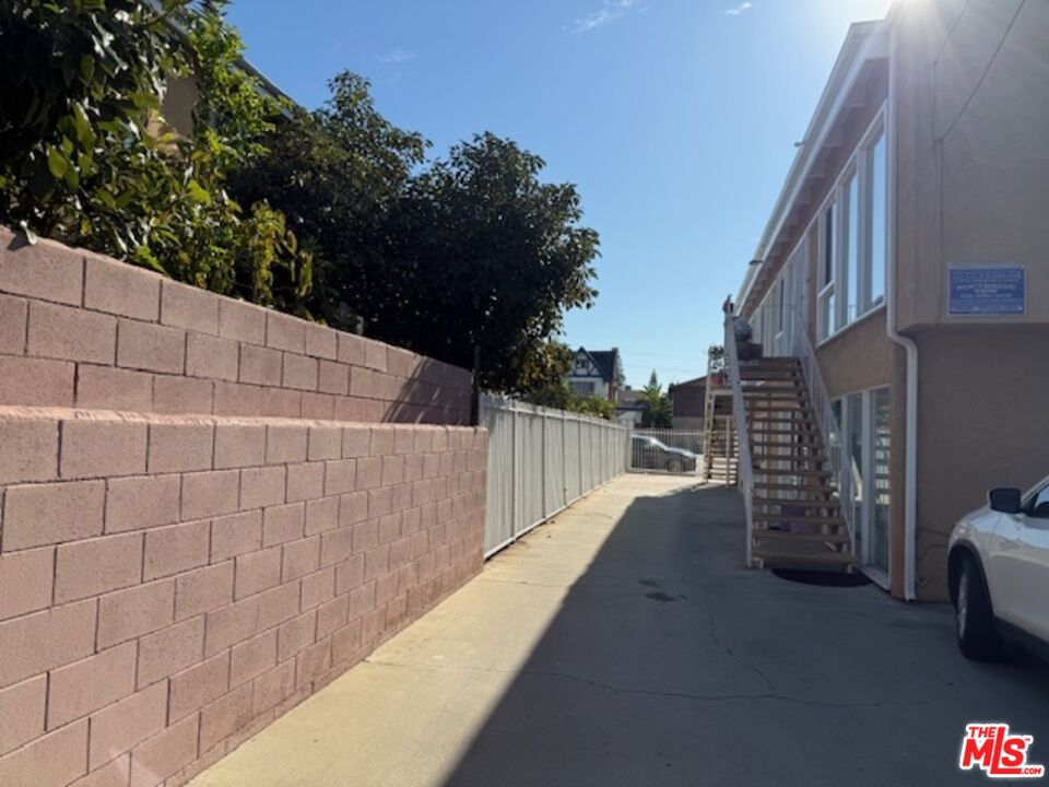 2125 Crenshaw Boulevard Los Angeles, CA 90016 - Photo 14 of 15