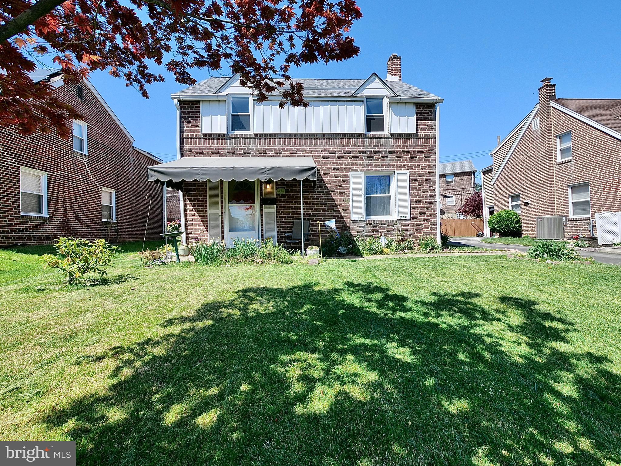 711 Braxton Road Ridley Park, PA 19078 - Photo 5 of 50 Front Lawn