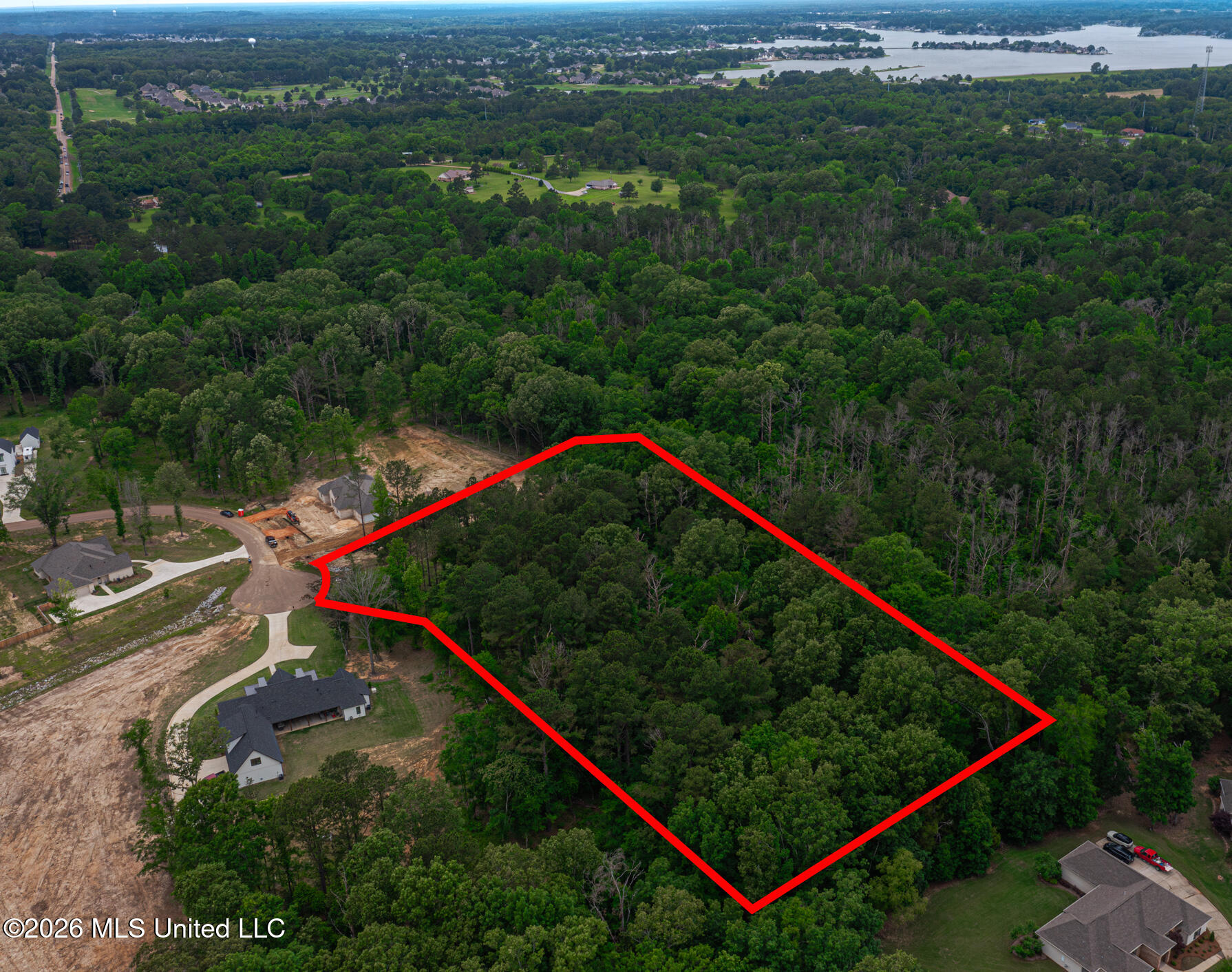 175 Hunter's Cove Madison, MS 39110 - Photo 3 of 18 OUTLINED DJI_0139