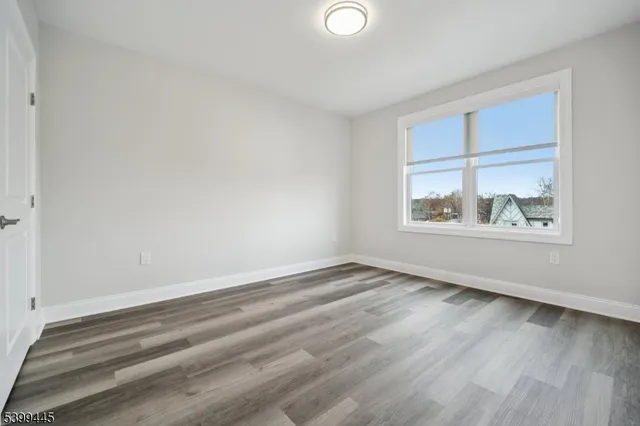 $3,750 | 246 Main Street, Unit 304, Chatham, NJ 07928