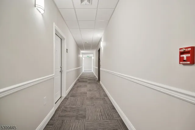 $3,750 | 246 Main Street, Unit 304, Chatham, NJ 07928