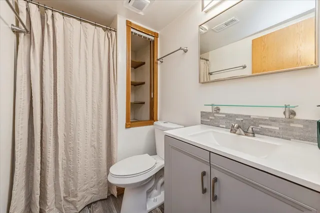 $249,900 | 6114 West 55th Street, Unit 5, Chicago, IL 60638