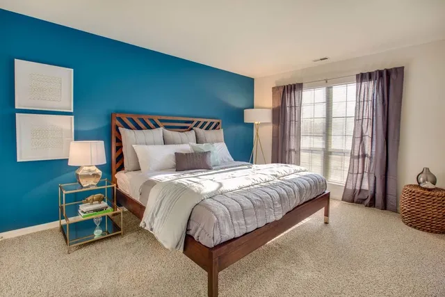 $1,729 | 6081 Stewart Drive, Unit 214, Willowbrook, IL 60527