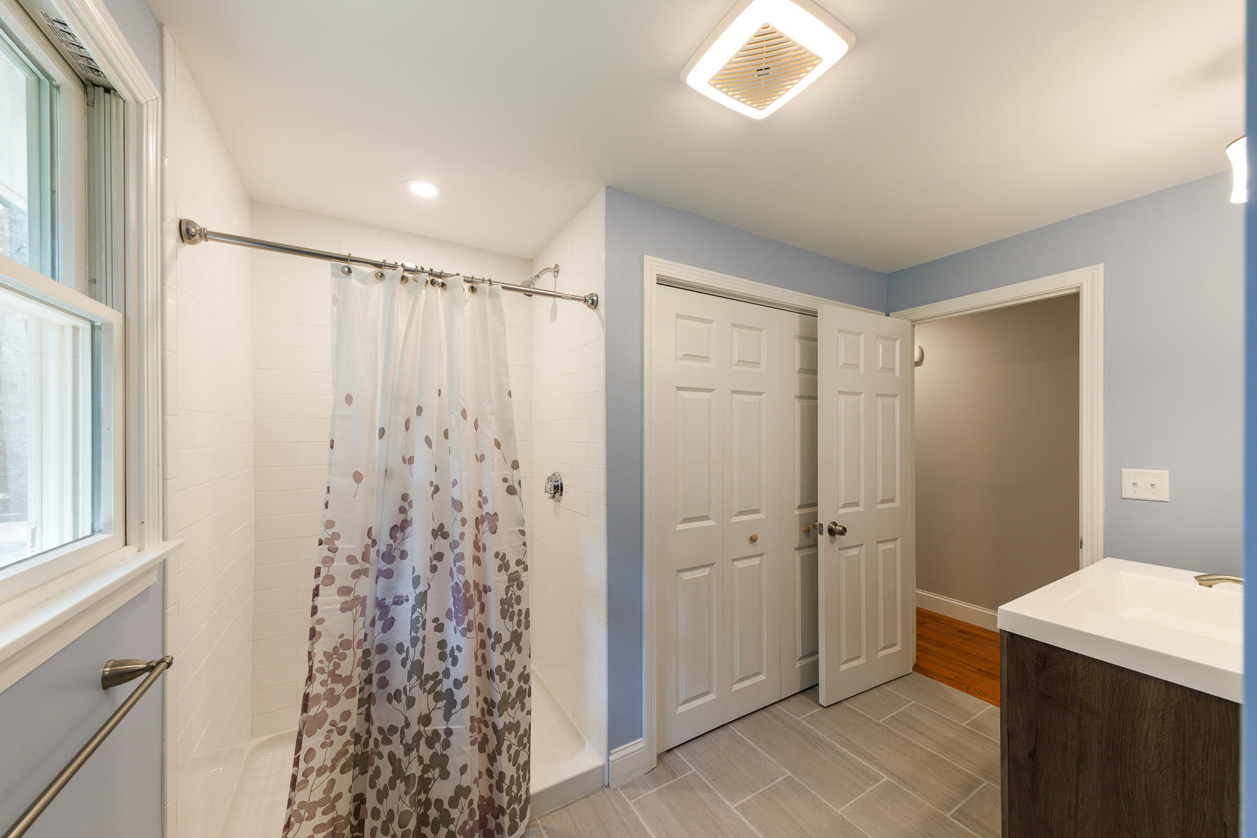 3 Rivers End Road East Falmouth, MA 02536 - Photo 19 of 38 a bathroom with a shower and a sink