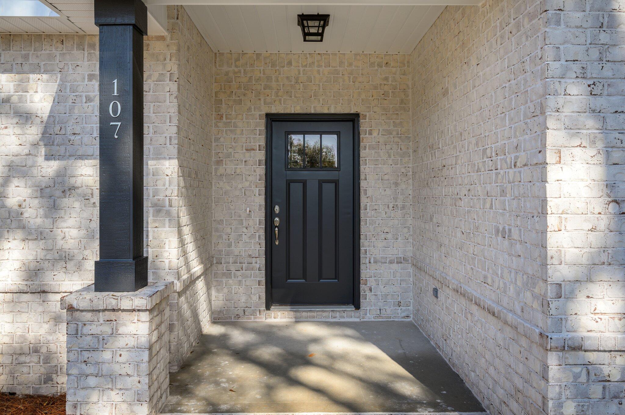 107 Winchester Way Crestview, FL 32539 - Photo 2 of 46