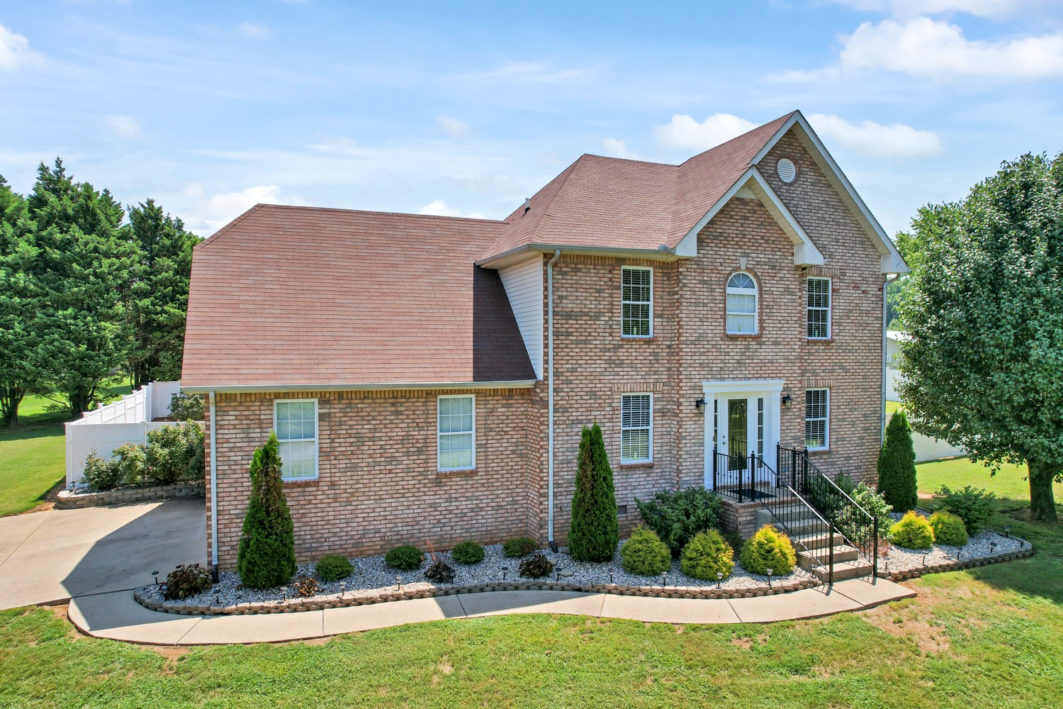 1001 Optimum Lane Springfield, TN 37172 - Photo 3 of 60 Gallery Image 3