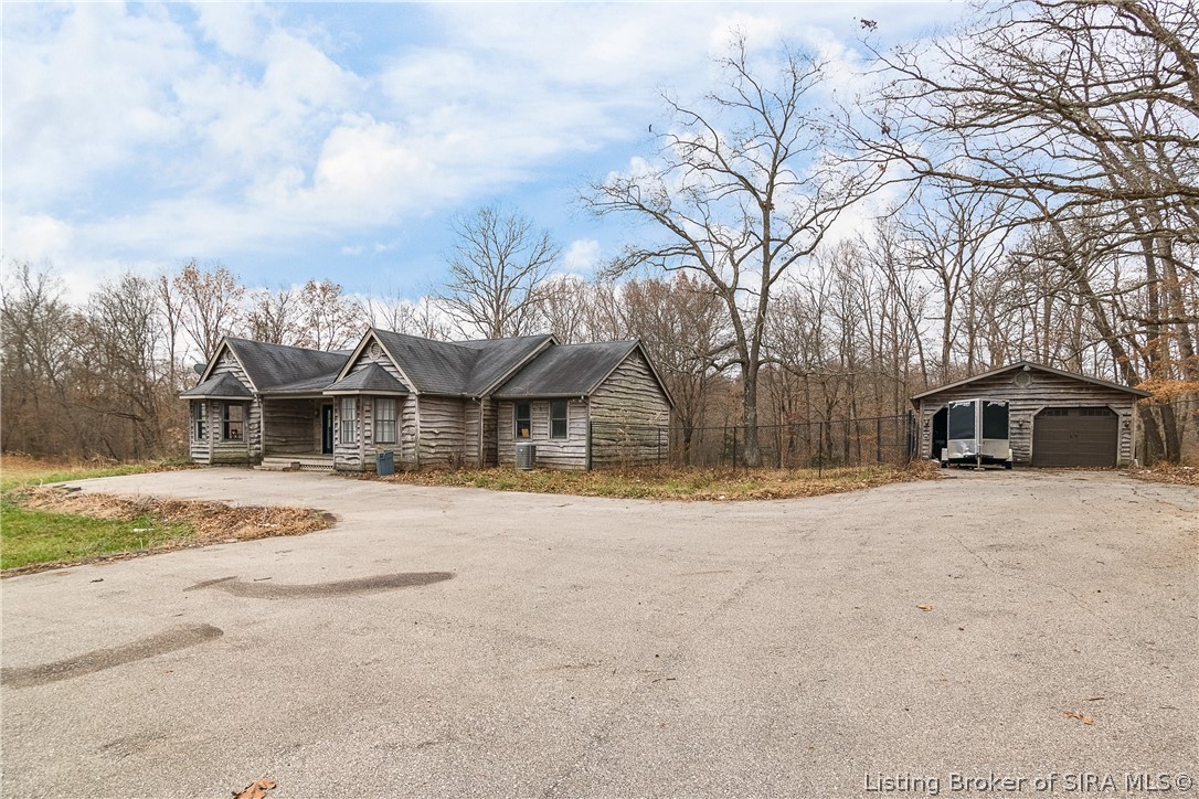 7605 Heil Road Henryville, IN 47126 - Photo 1 of 24 Gallery Image 1