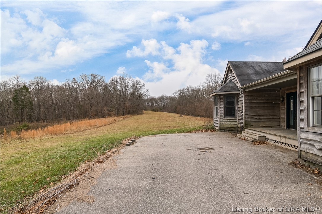 7605 Heil Road Henryville, IN 47126 - Photo 6 of 24 Gallery Image 6