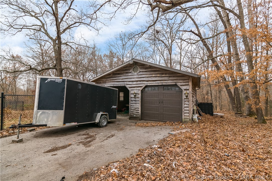 7605 Heil Road Henryville, IN 47126 - Photo 8 of 24 Gallery Image 8