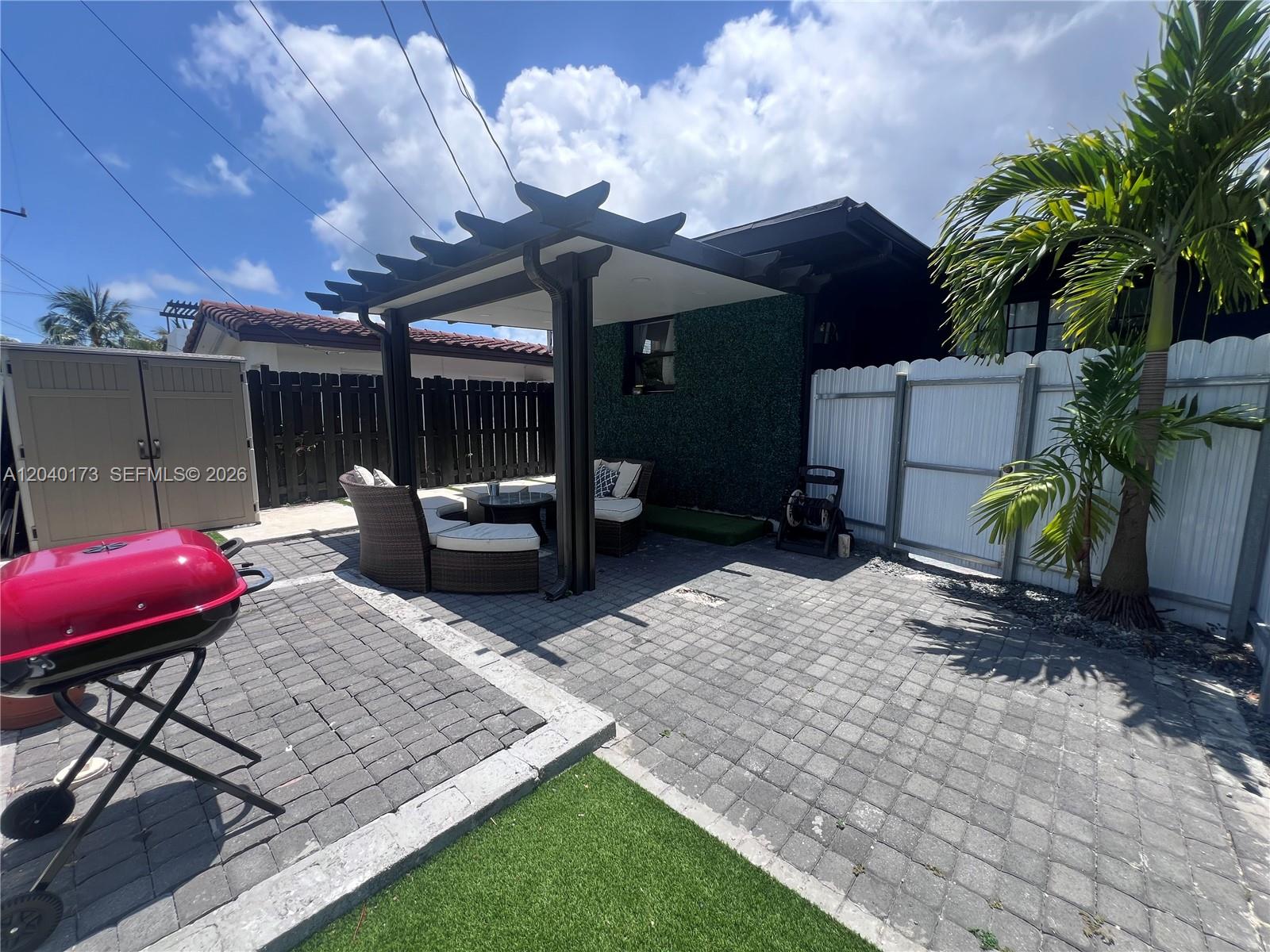2425 Southwest 26th Lane Miami, FL 33133 - Photo 21 of 22