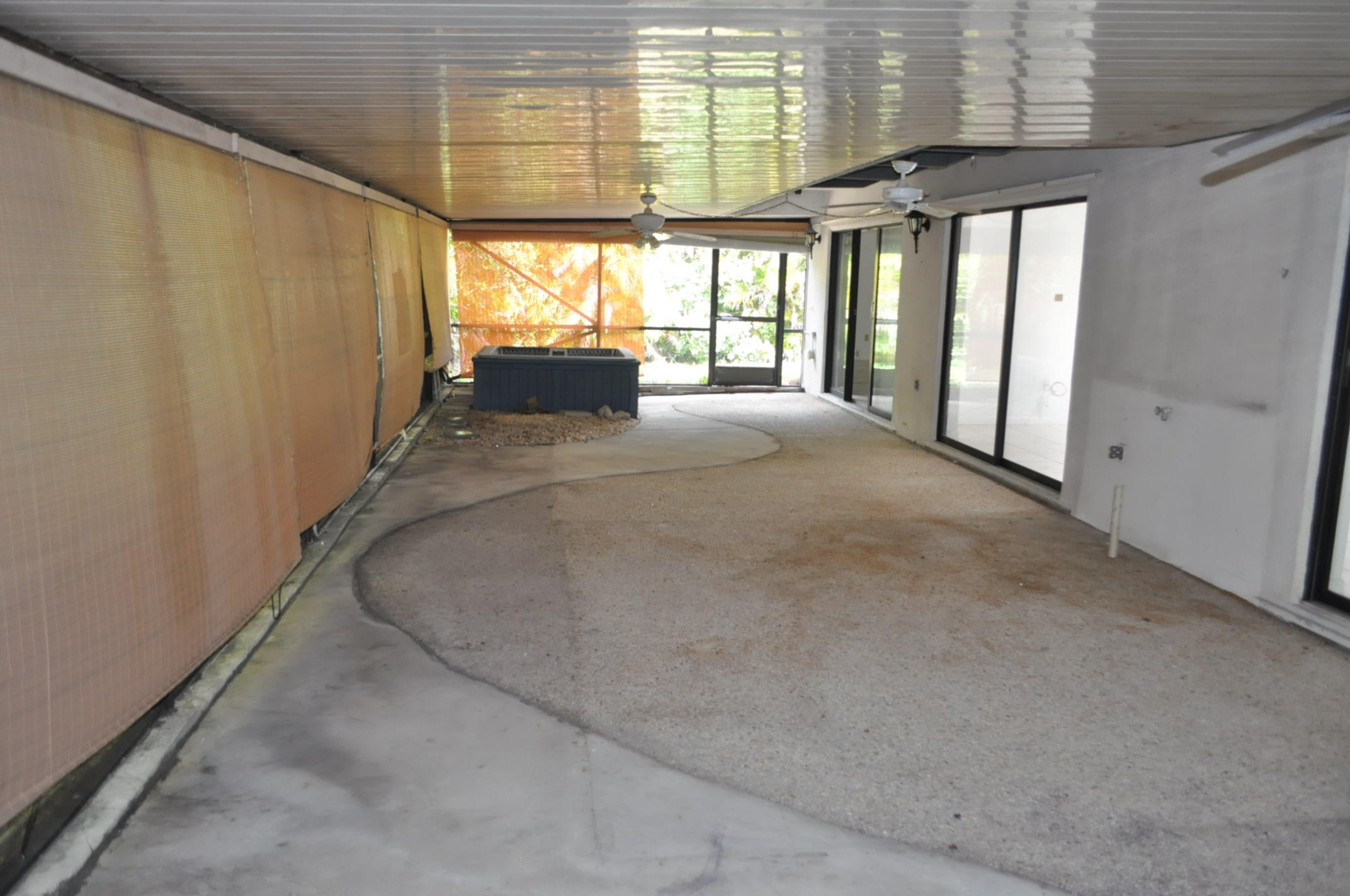 9691 Carousel Circle South Boca Raton, FL 33434 - Photo 6 of 23 Screened Patio