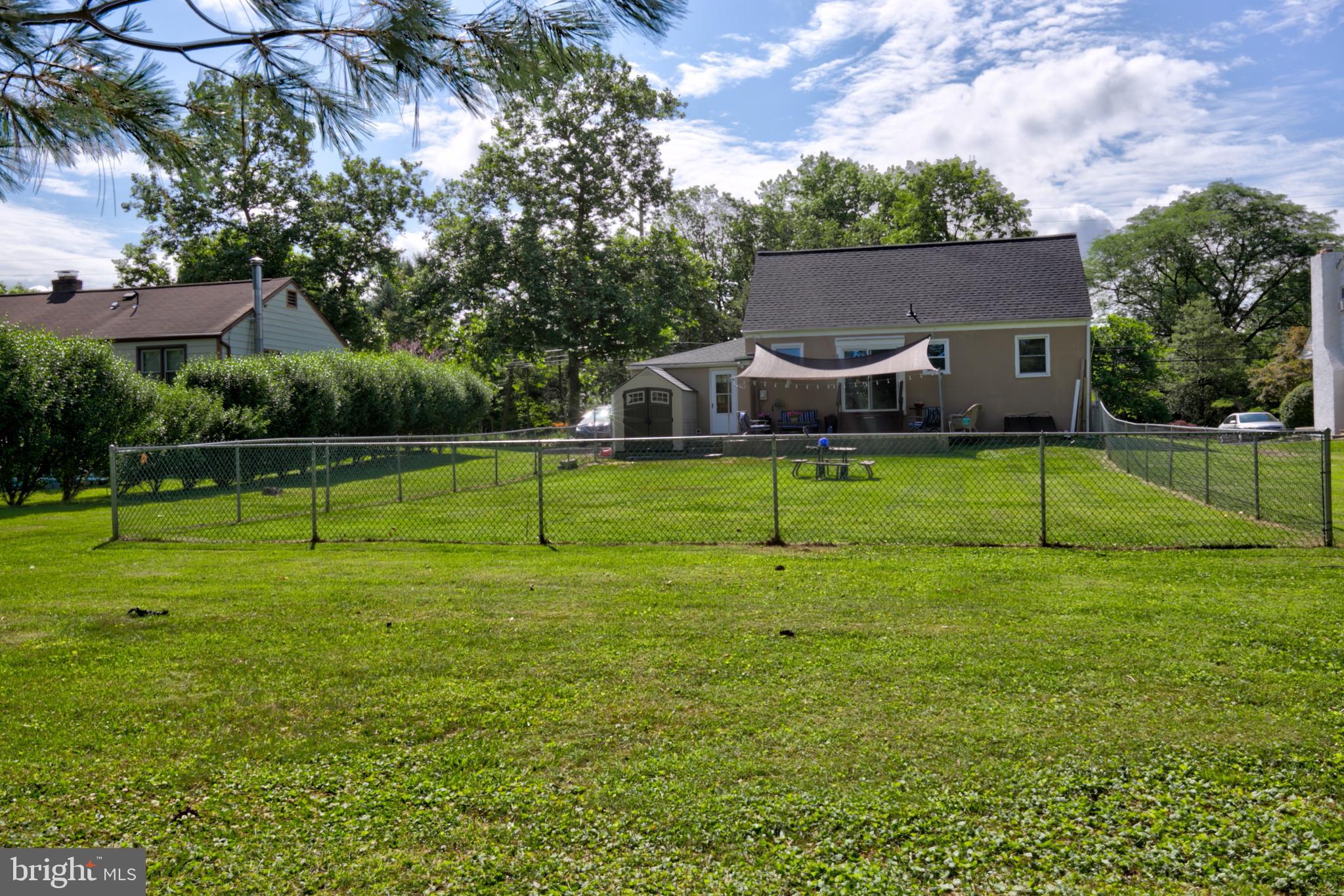 213 Church Road Norristown, PA 19403 - Photo 8 of 36 Gallery Image 8
