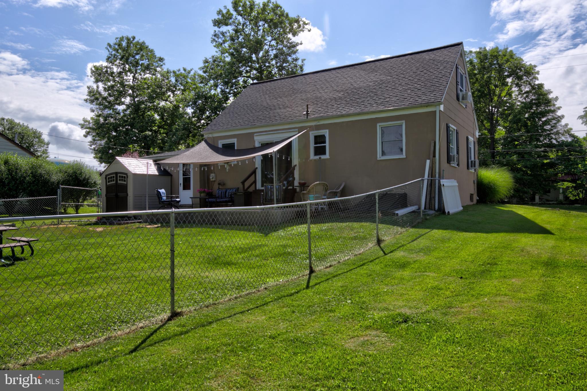 213 Church Road Norristown, PA 19403 - Photo 9 of 36 Gallery Image 9
