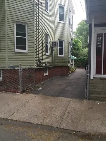 $4,995 | 23 Granite Street, Unit 2, Somerville, MA 02143