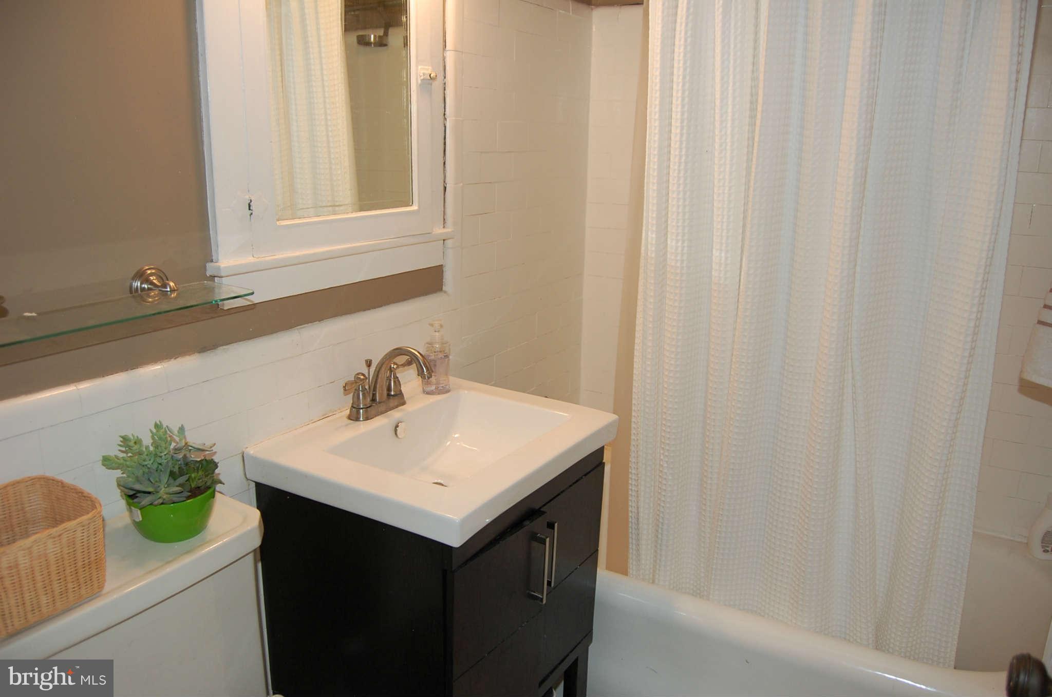 2403 Tunlaw Road Northwest Washington, DC 20007 - Photo 17 of 23 Second floor bath