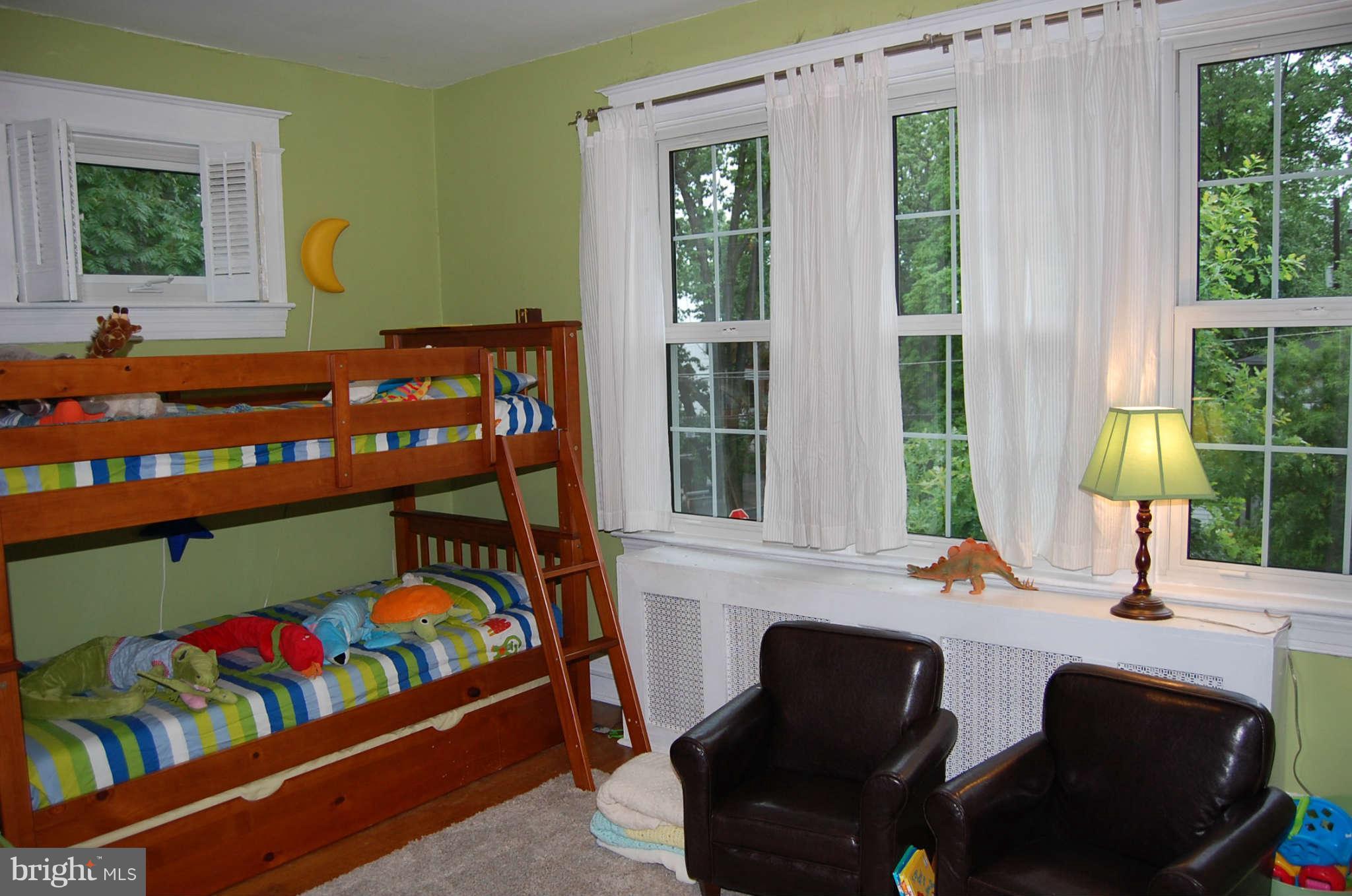 2403 Tunlaw Road Northwest Washington, DC 20007 - Photo 18 of 23 Bedroom