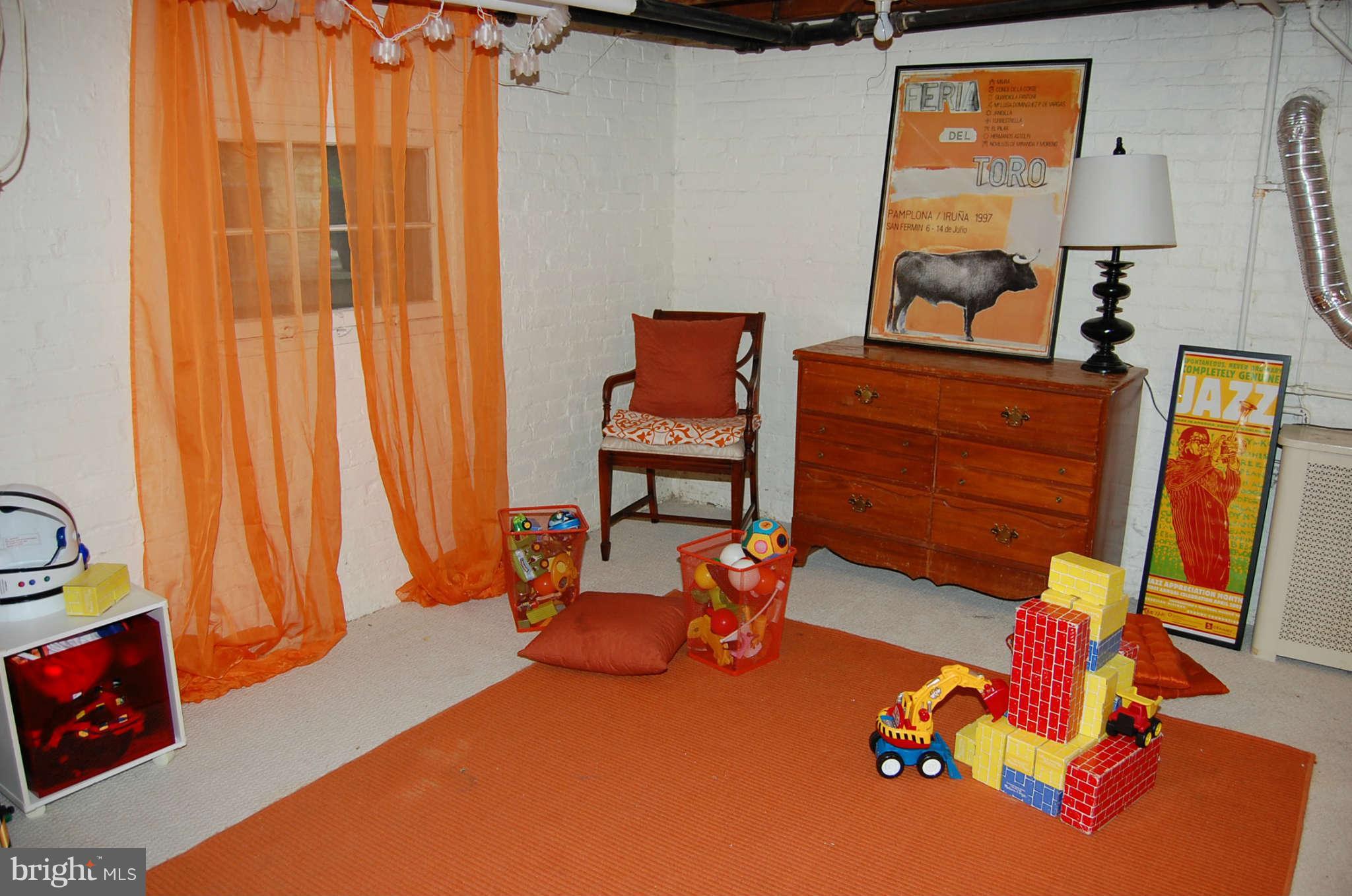 2403 Tunlaw Road Northwest Washington, DC 20007 - Photo 20 of 23 Basement