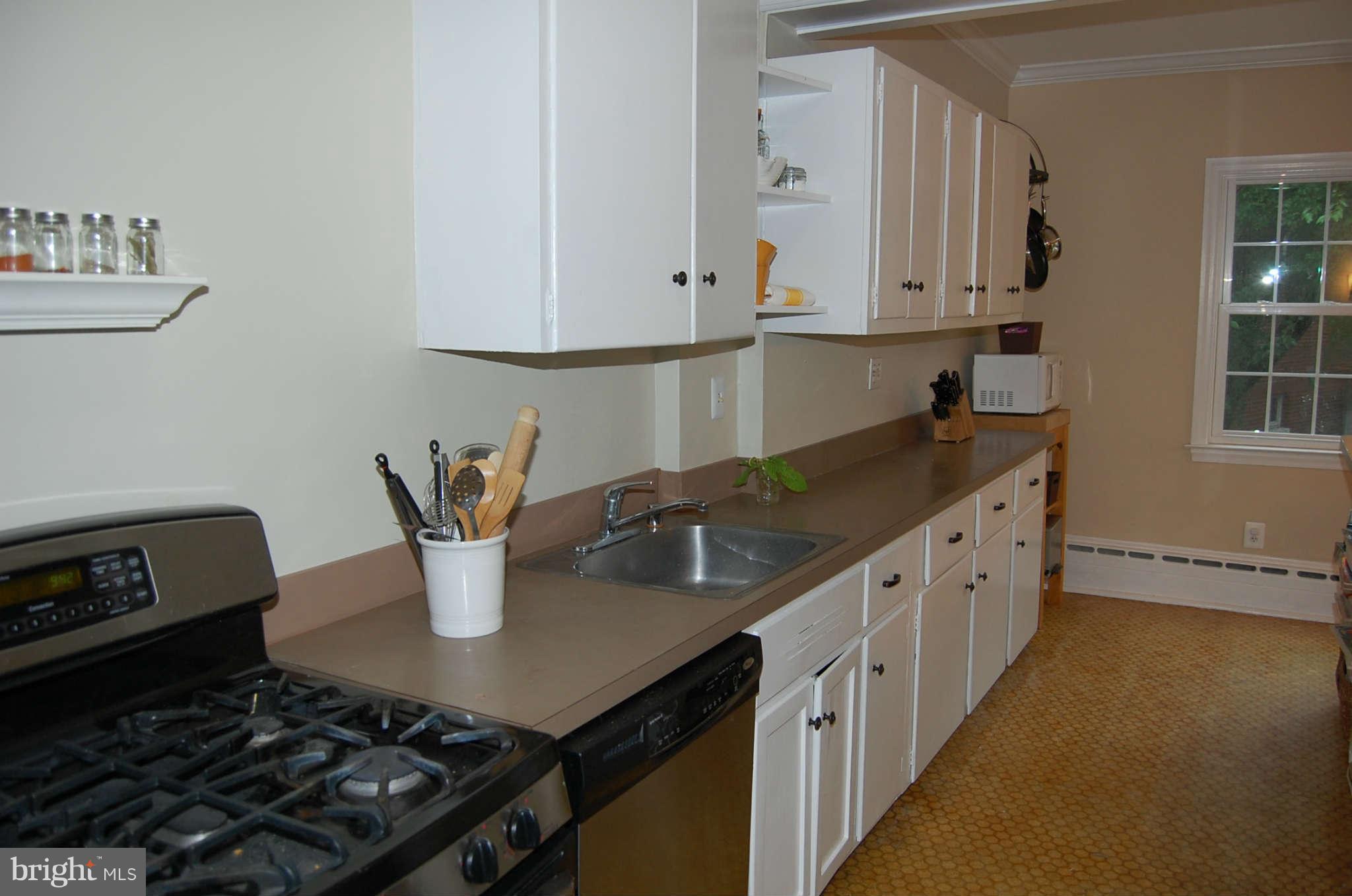 2403 Tunlaw Road Northwest Washington, DC 20007 - Photo 9 of 23 Kitchen