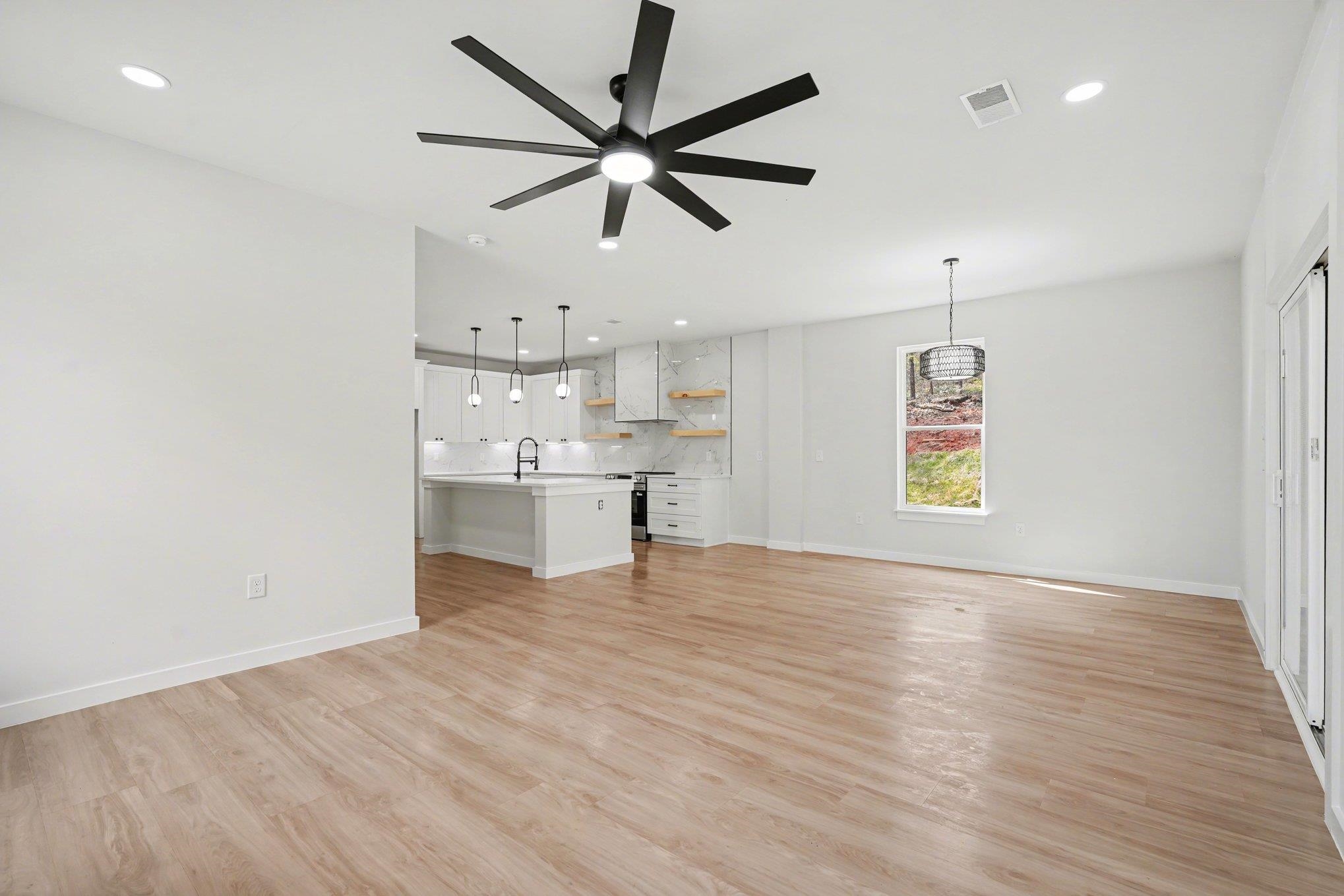 130 Boxwood Lane Easley, SC 29640 - Photo 8 of 19