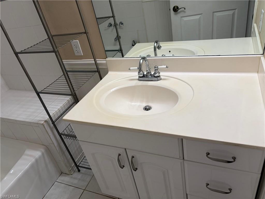 1600 Mandarin Road Naples, FL 34102 - Photo 6 of 13