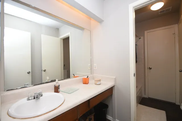 $269,500 | 10102 Barmont Drive, La Porte, TX 77571