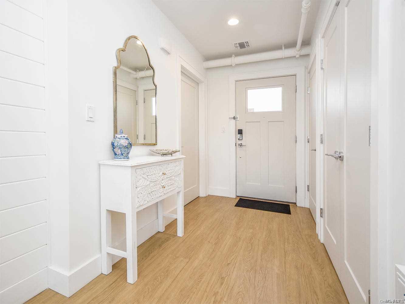80 Glen Head Road, Unit 2 Glen Head, NY 11545 - Photo 1 of 1