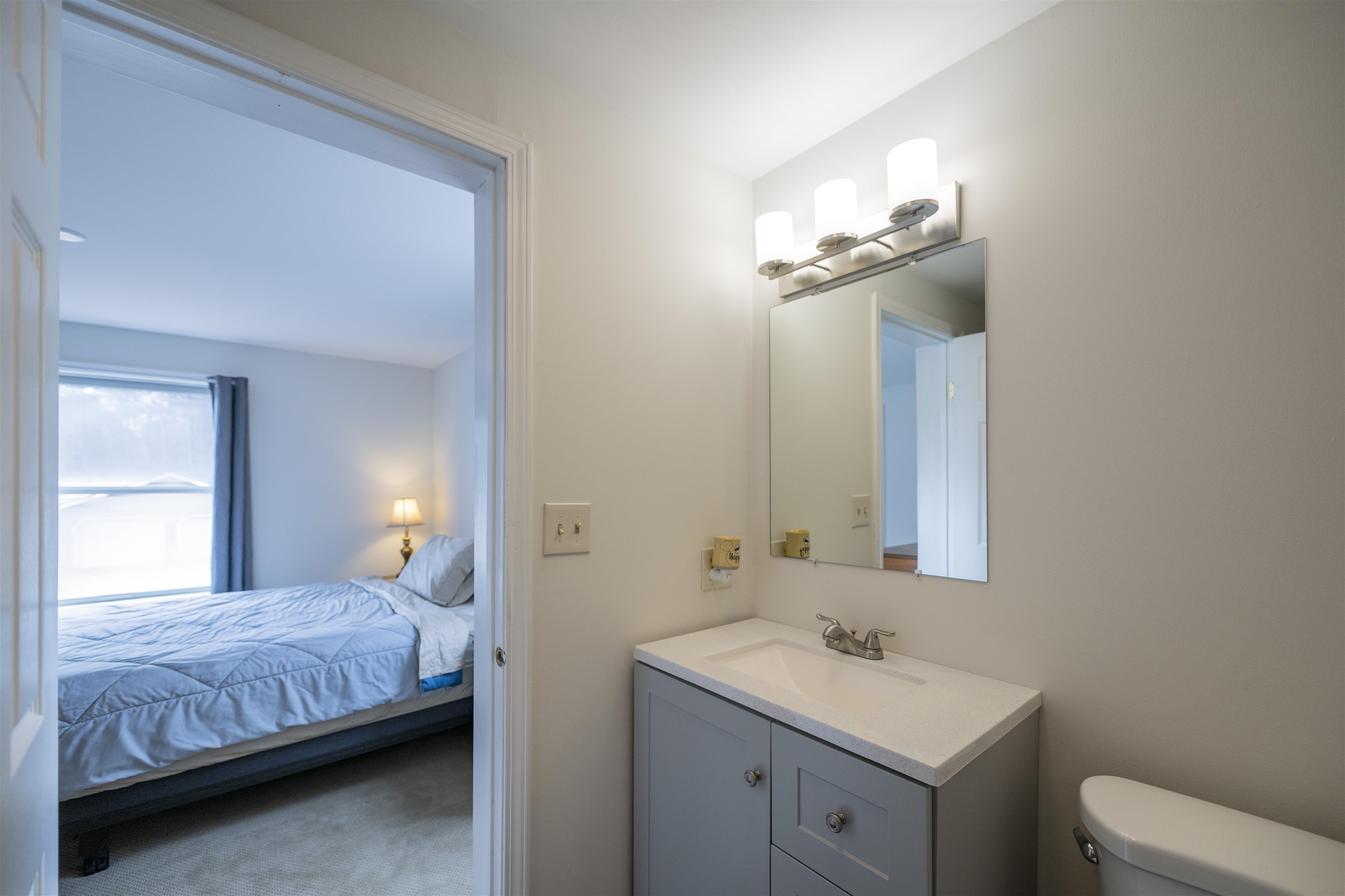 401 Colonial Drive Hartford, VT 05001 - Photo 16 of 33