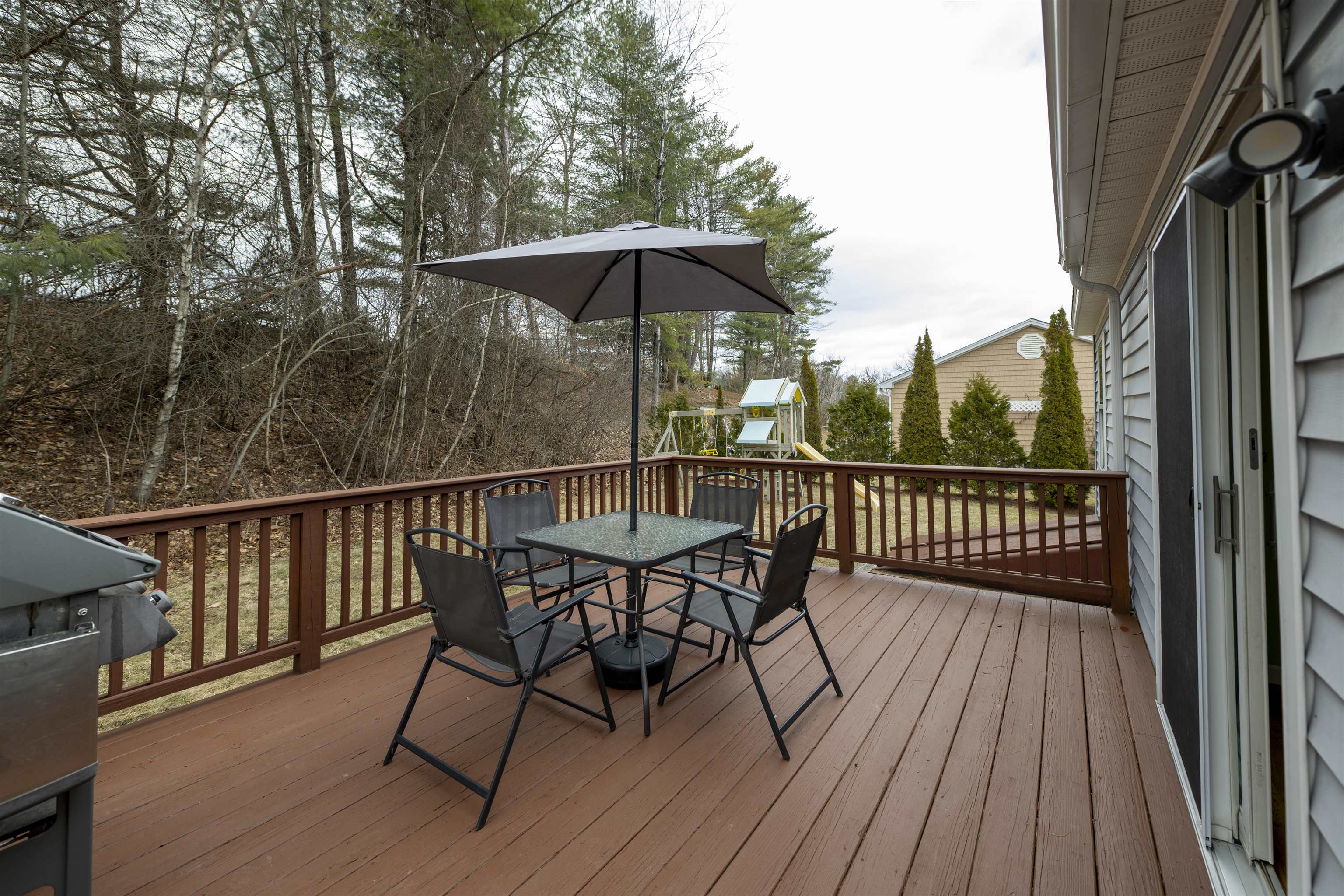 401 Colonial Drive Hartford, VT 05001 - Photo 19 of 33