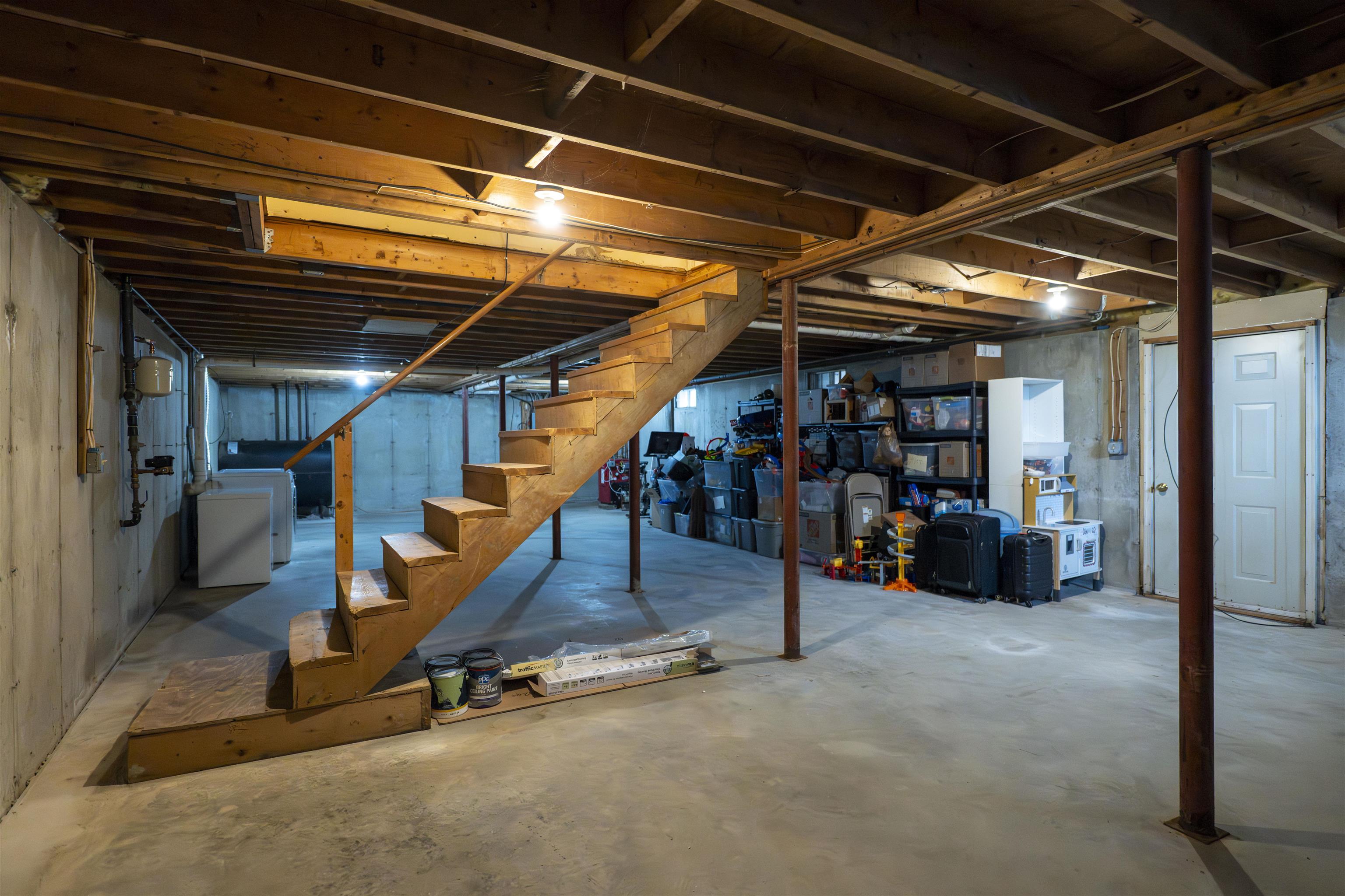 401 Colonial Drive Hartford, VT 05001 - Photo 23 of 33