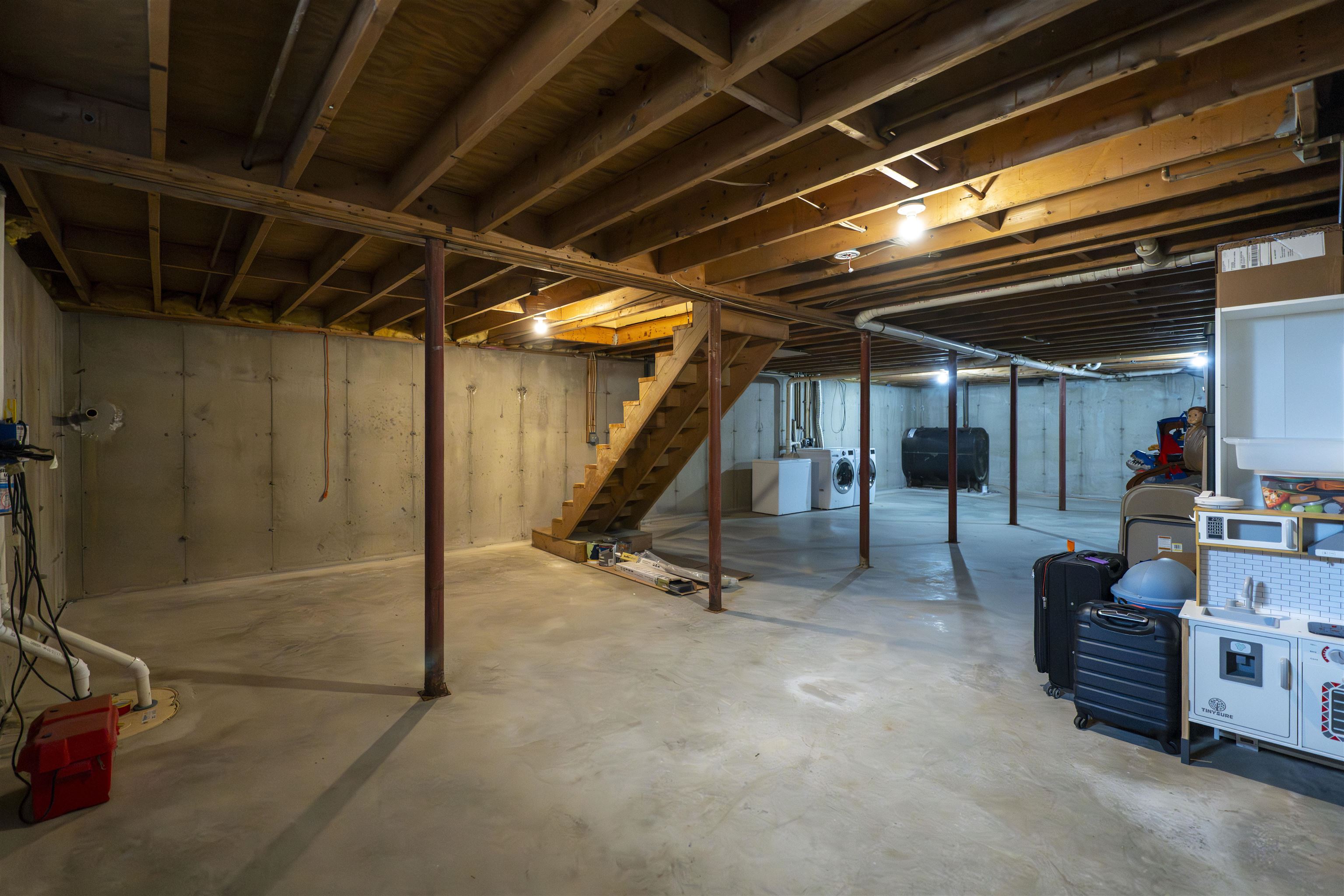 401 Colonial Drive Hartford, VT 05001 - Photo 24 of 33