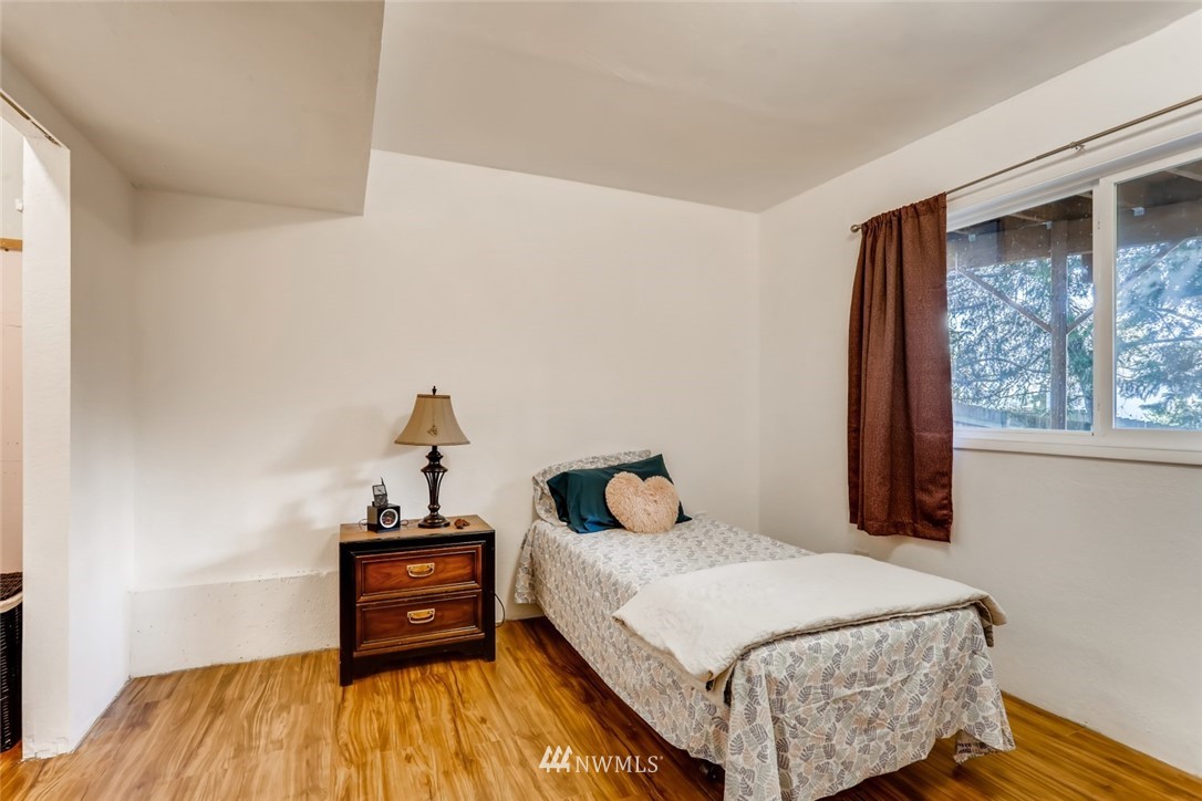 702 204th Street Southeast Bothell, WA 98012 - Photo 22 of 27