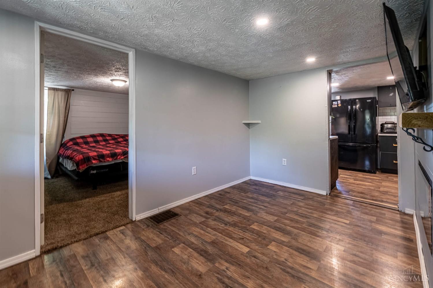7471 Michael Road Middletown, OH 45042 - Photo 5 of 26 Gallery Image 5