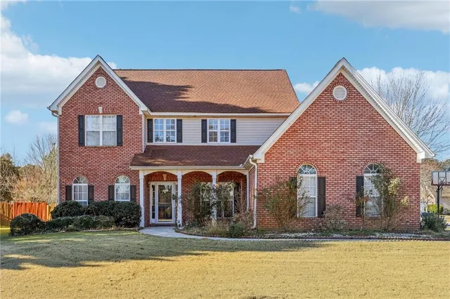 $385,000 | 2655 Lake Commons Court, Snellville, GA 30078