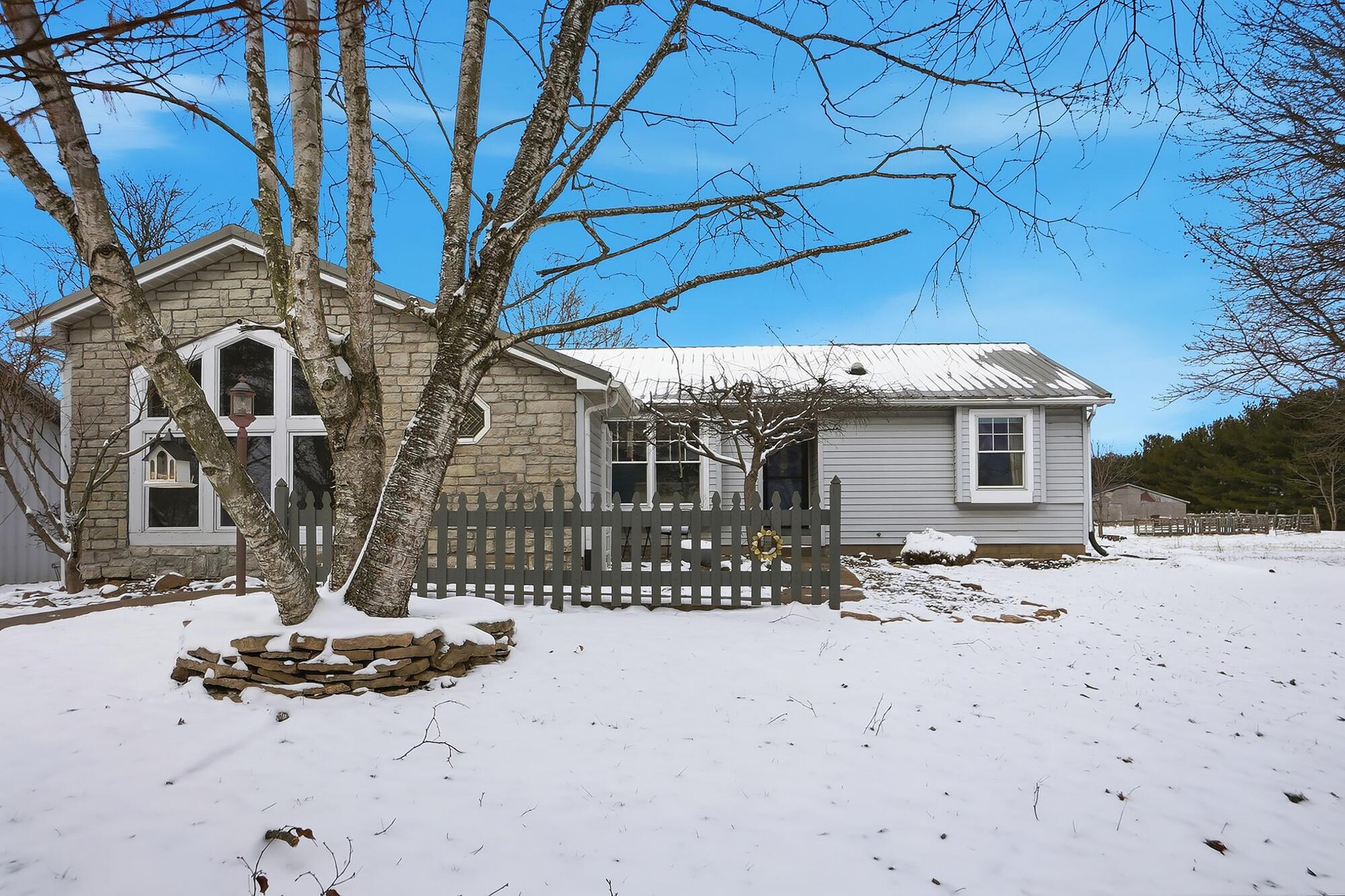 9090 Wesleyan Church Road Southwest Pataskala, OH 43062 - Photo 15 of 67 005