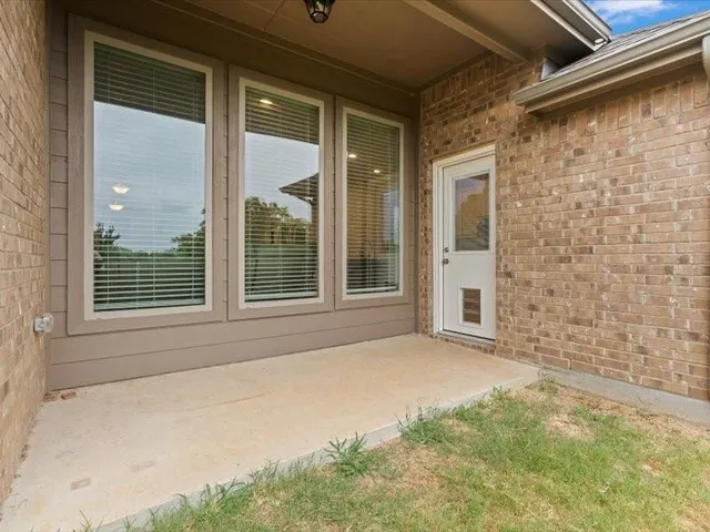 $399,000 | 408 Molly Lane, Keene, TX 76059