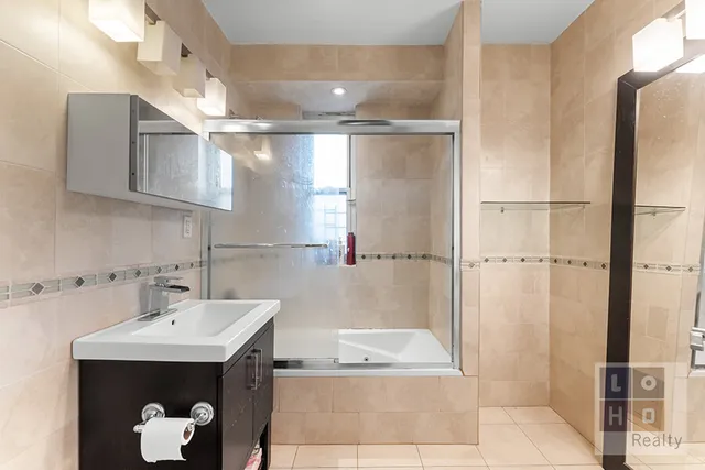 $1,795,000 | 570 Grand Street, Unit J406407 | Lower East Side