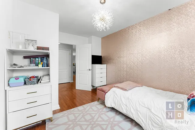 $1,795,000 | 570 Grand Street, Unit J406407 | Lower East Side