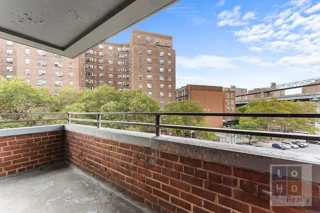 $1,795,000 | 570 Grand Street, Unit J406407 | Lower East Side