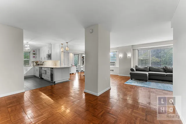 $1,795,000 | 570 Grand Street, Unit J406407 | Lower East Side