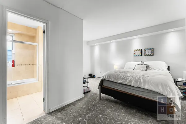 $1,750,000 | 570 Grand Street, Unit J406407 | Lower East Side