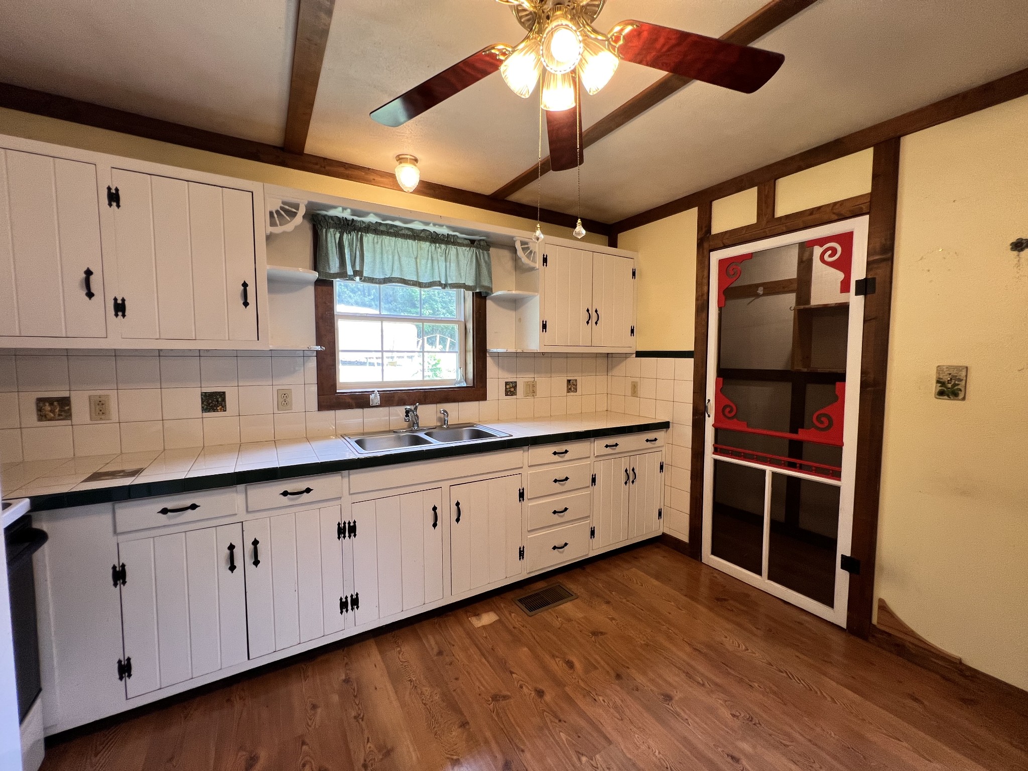 7518 Shady Grove Road Puryear, TN 38251 - Photo 21 of 33 Gallery Image 21