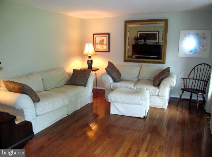 2488 Mullinix Mill Road Mount Airy, MD 21771 - Photo 18 of 21 Living Room