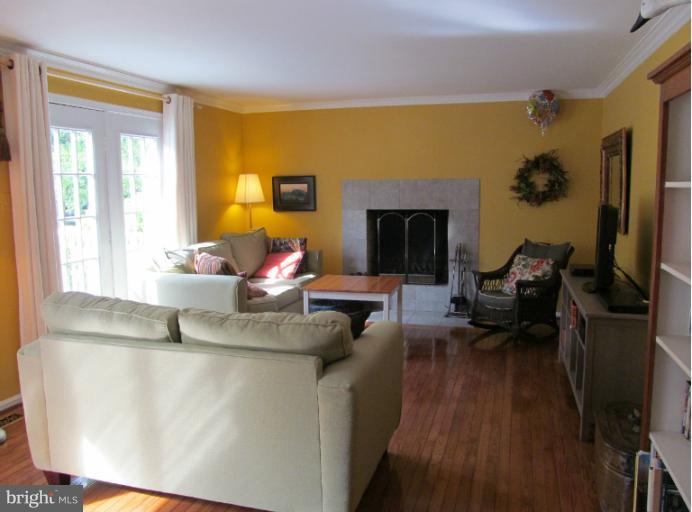 2488 Mullinix Mill Road Mount Airy, MD 21771 - Photo 4 of 21 Family Room