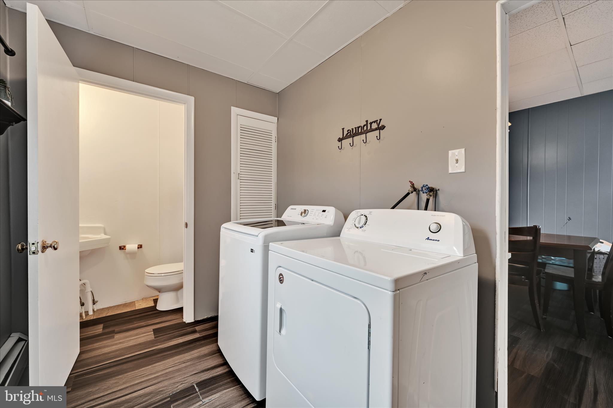 33 North 10th Street Lebanon, PA 17046 - Photo 26 of 31 a utility room with dryer and washer