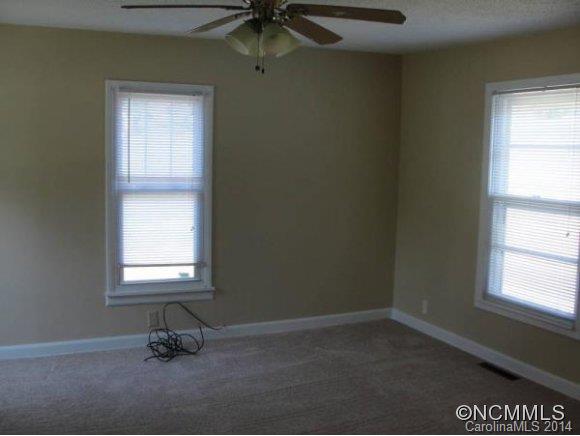 80 Shiloh Road Asheville, NC 28803 - Photo 2 of 8