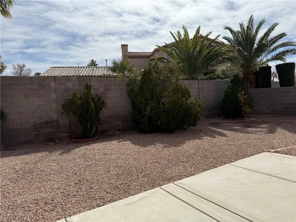 $1,900 | 7837 Morning Flower Lane, Las Vegas, NV 89129